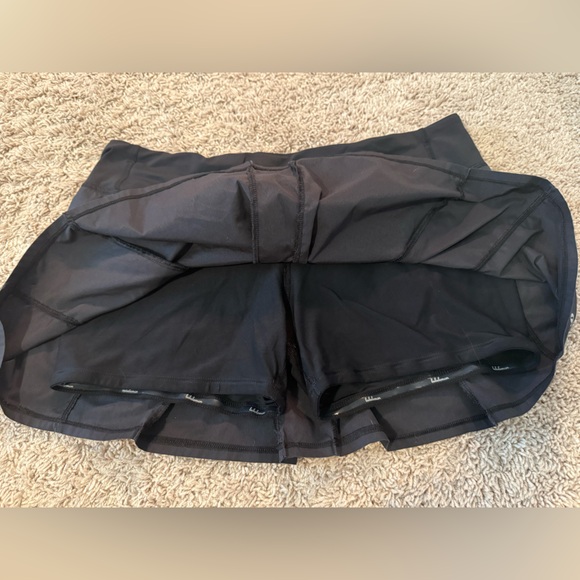 Lululemon Skirt - size 10 - Picture 2 of 6